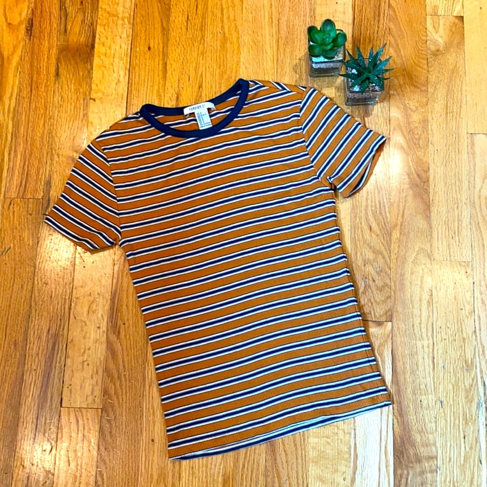 3 for $15 SALE Forever 21 stripes shirt small
